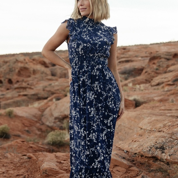 Baltic Born Kearny Ruffle Maxi Dress | Blue Floral Size LL - Picture 1 of 5